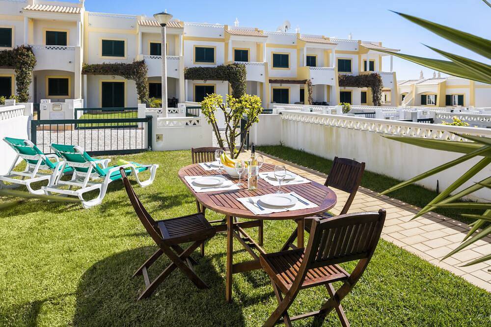 Villa mit Gemeinschaftspool und Meerblick in Benagil, Faro Distrikt