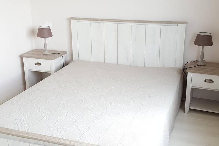 Gîte pour 4 personnes, avec piscine ainsi que terrasse et jardin à Halsou - 2