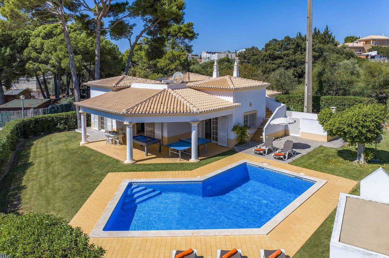 Villa Casa Sophia by Villa Plus in Albufeira, Distretto di Faro