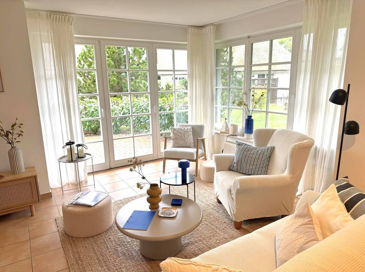 Ganze Wohnung, Appartament mit Sonniger Terrasse und Garten im Herzen von Born in Born a. Darß, Born am Darß