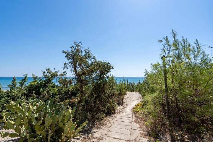 Appartement de vacances pour 5 personnes, avec Terrasse ainsi que Jardin et Vue dans Castellaneta Marina