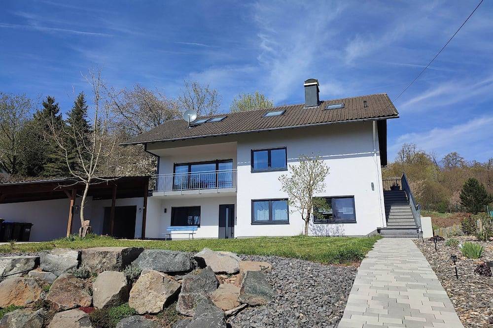 Ferienhaus Franzi mit Grill, Garten u. Terrasse, ruhiger Ortsrandlage bis 6 Pers in Grebenhain, Vogelsberg Region
