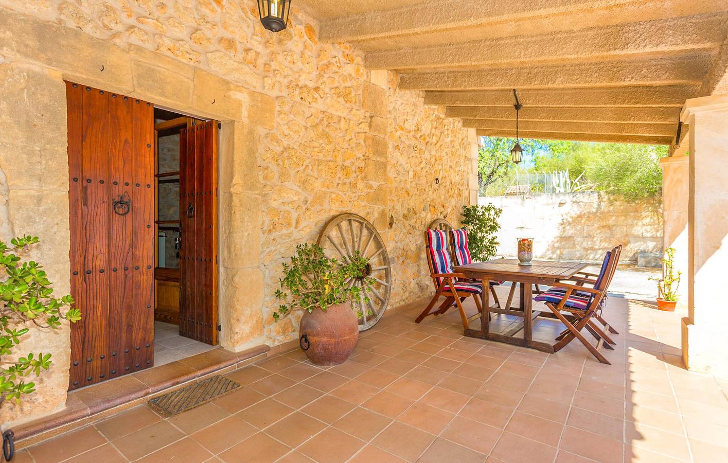Appartement terrasse ensoleillée avec piscine et barbecue in Ariany, Majorque l'intérieur des terres