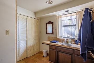 Vacation House for 6 Guests in Sequoia National Park, Kern County, Picture 4