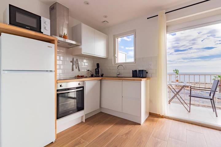 Gîte pour 2 personnes, avec terrasse et vue, animaux acceptés dans Saint-Cyprien-Plage - 3