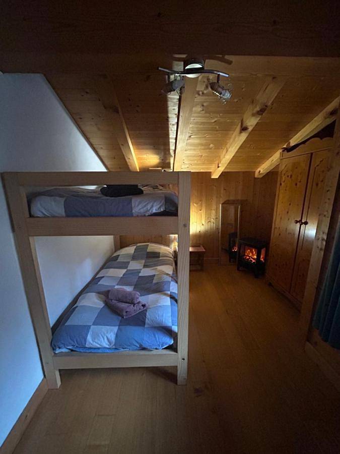 Chalet pour 2 personnes, avec jardin et vue ainsi que piscine et terrasse à Sallanches - 2