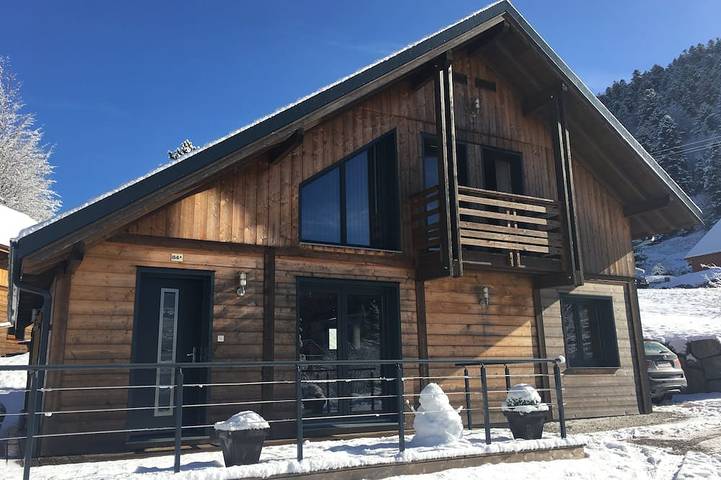 Chalet für 8 Personen, mit Garten und Whirlpool sowie Balkon und Sauna, mit Haustier - 1
