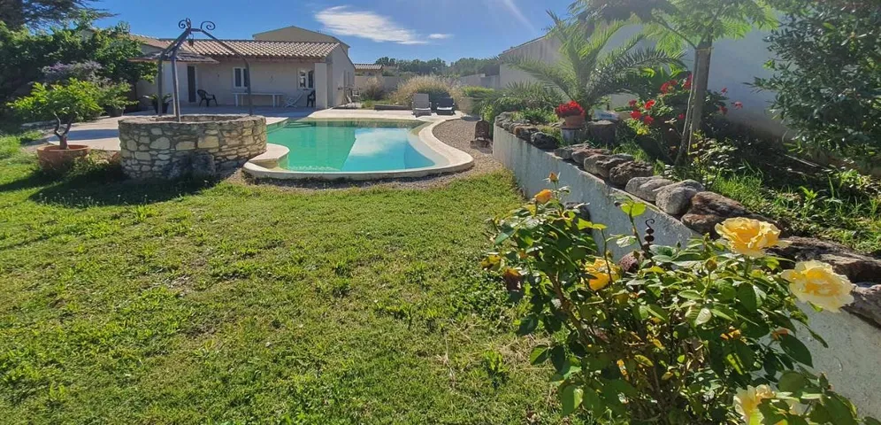 Casa de vacaciones para 4 personas, con piscina además de jardín y vistas - 1