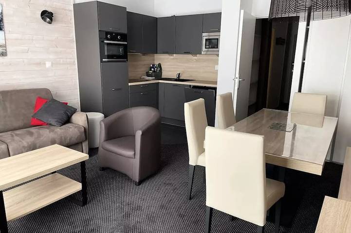 Appartement de vacances pour 6 personnes, avec piscine et balcon, animaux acceptés - 1