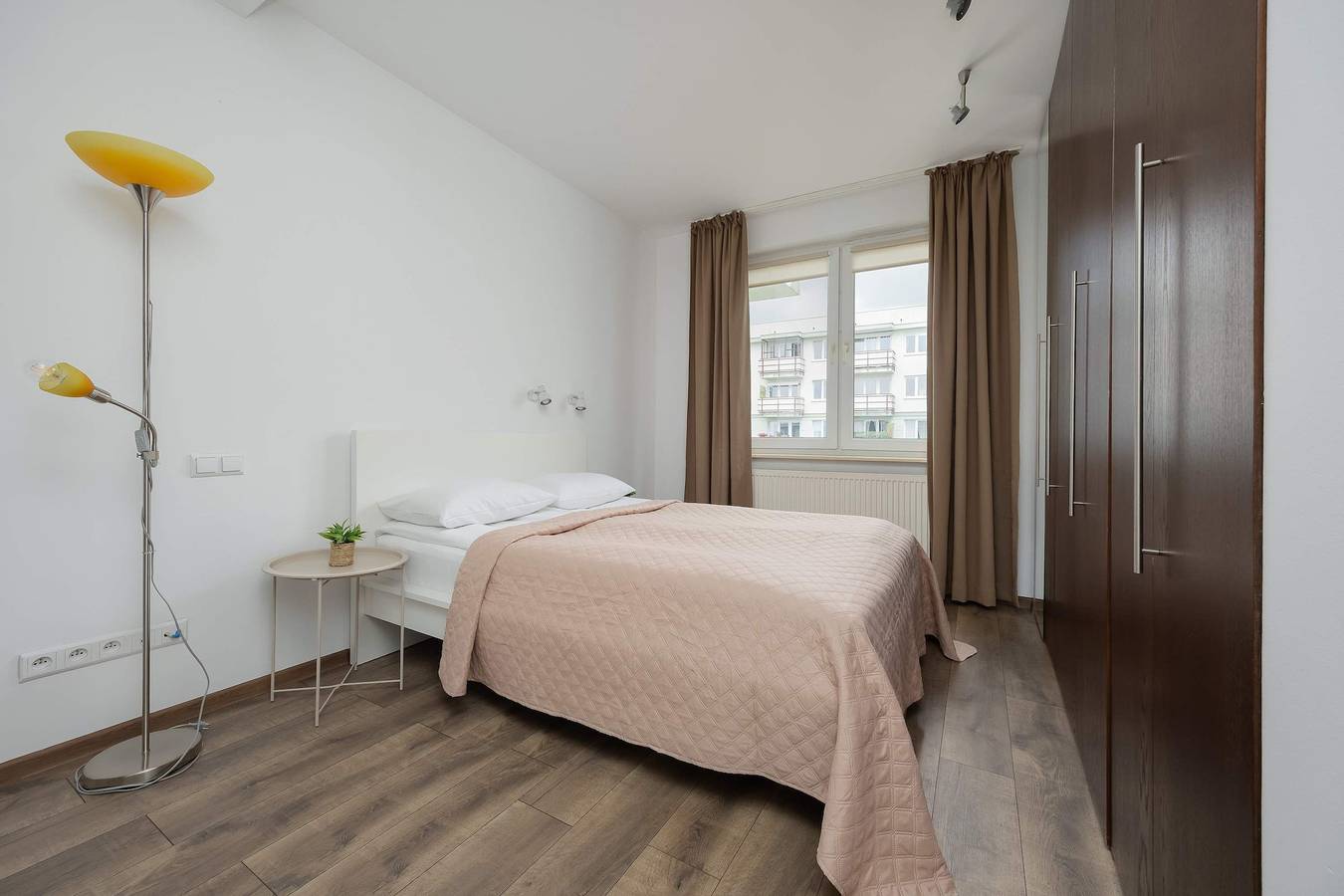 Entire apartment, Czerska 18 Warsaw Air-conditioned Apartment Parking in Mokotów, Warsaw