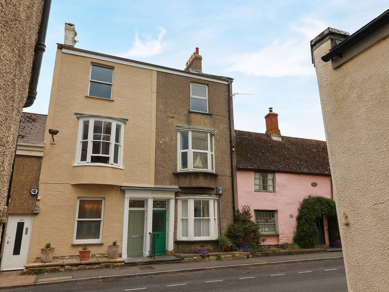 28 Fore Street in Seaton, Devon