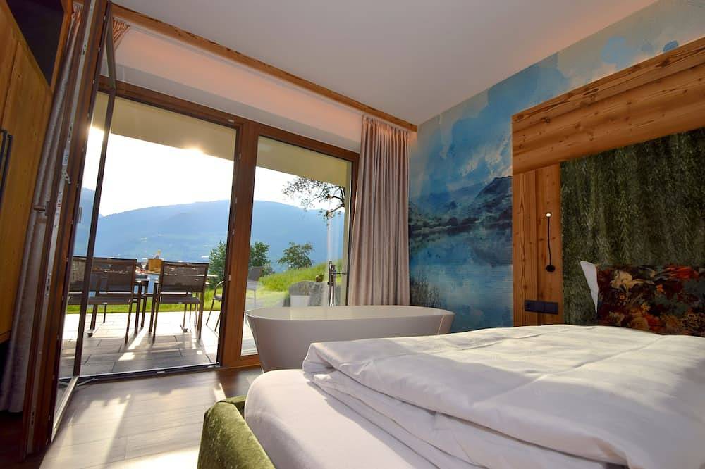 Superior Chalet Berggold - Ski in/Ski out, Sauna-Jacuzzi - by \"wachterhof\" in Tuxer Alpen, Kaltenbach