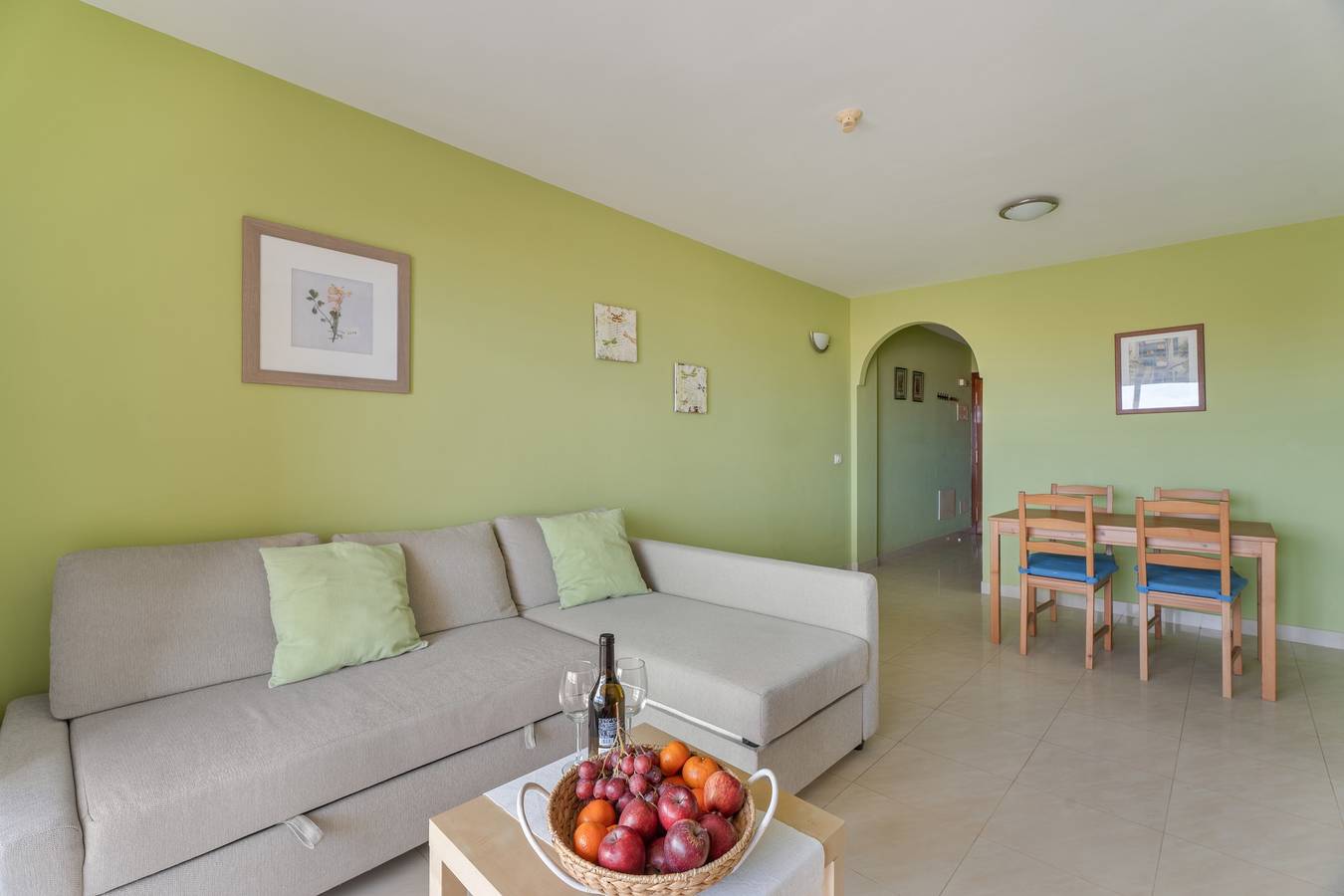 Apartamento entero, Apartamento de vacaciones 'Apartamento Sol Paraiso' con vistas al mar, piscina compartida y Wi-Fi in Playa Paraíso, Adeje