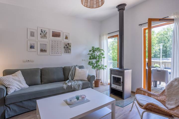 Location de vacances pour 6 personnes, avec terrasse dans Lac du Val-Joly - 3