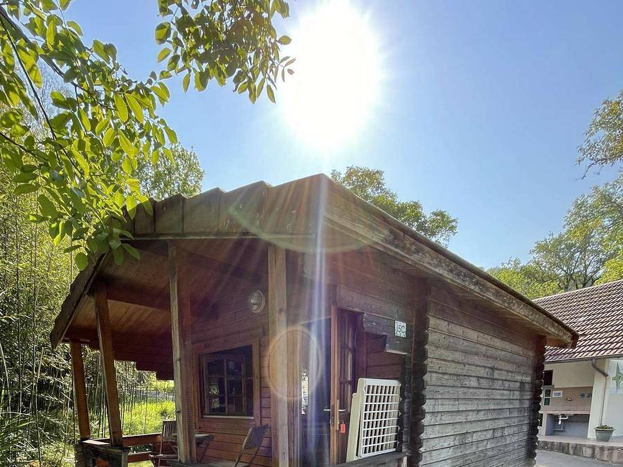 Camping Le Chanet - Chalet 2 personen - 1 Zimmer 12m² - ohne Sanitäranlagen in Ornans, Französischer Jura