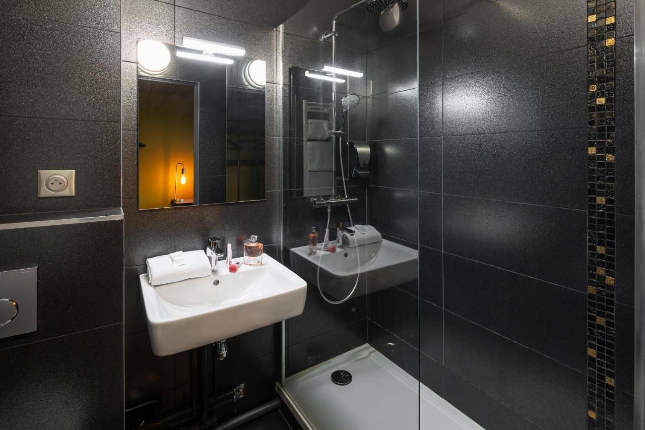 Adjacents rooms in Saint-Jacques-de-la-Lande, Région de Rennes