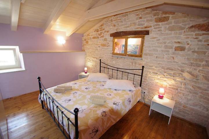 Elegantes Ferienhaus im Dorf Kavran in Marčana, Südküste Istrien