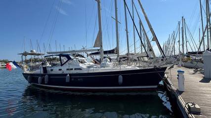 Bateau pour 4 personnes dans l' Aude
