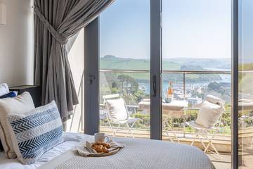 Glamping for 9 People in Salcombe, Devon, Photo 2