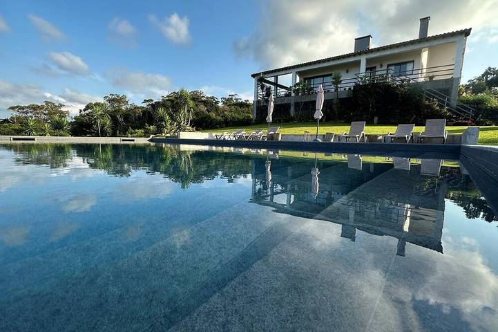 Villa para 8 pessoas, com jardim e varanda na Ilha de São Miguel