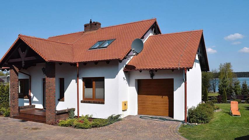 Vacation rental for 8 people, with terrace and hot tub as well as yard in Pomerania