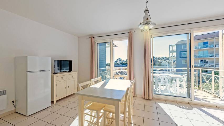 Gîte pour 6 personnes, avec piscine et sauna ainsi que jardin et balcon à Plougonvelin - 4