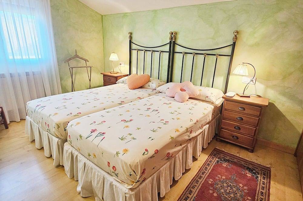 Casa rural Mi limón mi limonero con piscina vallada y gran jardín in Valtierra, Provincia de Navarra