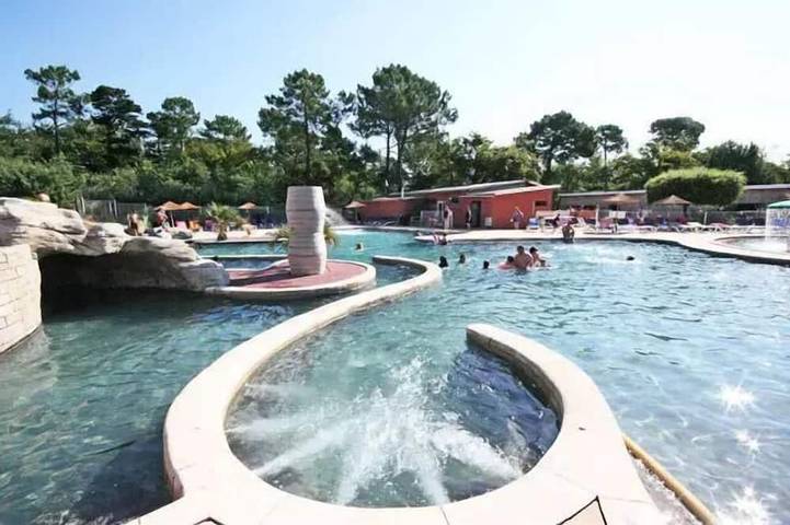 Camping pour 4 personnes à Soulac-sur-Mer - 4