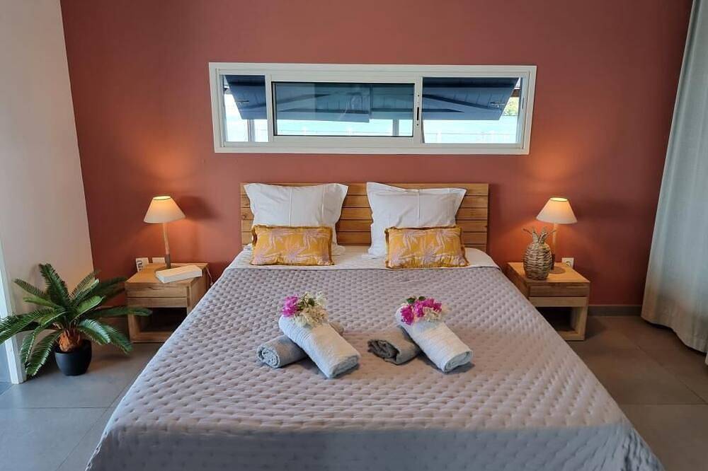 East Keys Villa Madame: pool and sea access, sea view, 2Ch/2Sdb in Martinique