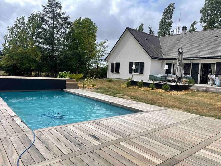 Villa pour 10 personnes, avec piscine et vue ainsi que jardin et terrasse