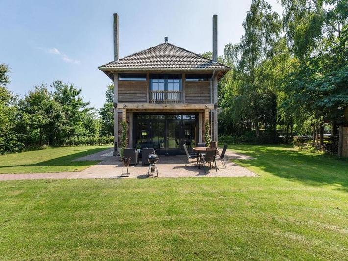 Location de vacances pour 3 personnes, avec terrasse ainsi que jardin et jacuzzi dans Zélande (Brabant du Nord)