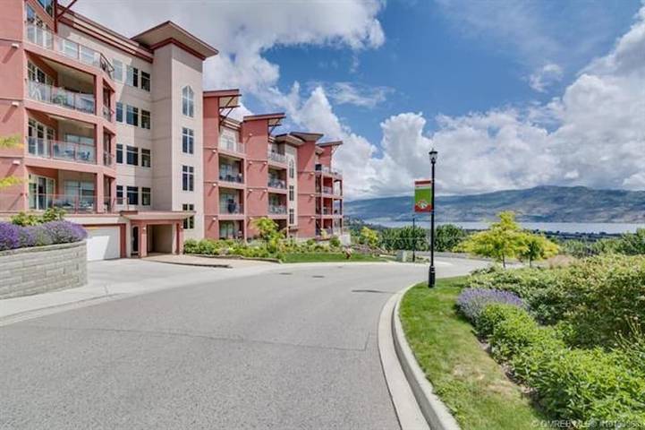 Ferienwohnung für 4 Personen, mit Pool und Sauna sowie Whirlpool und Balkon - 1