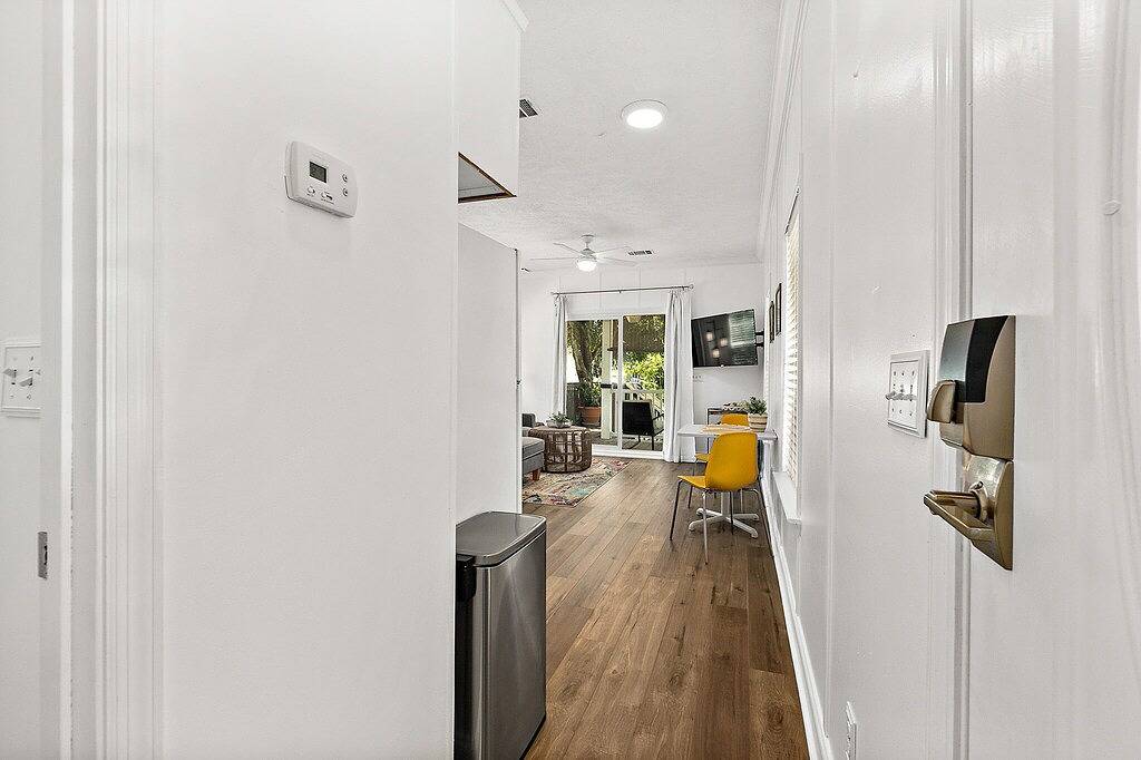 Ganze Wohnung, Treetop Cottage - 3 blocks from Historic District in St. Augustine, St. Johns County