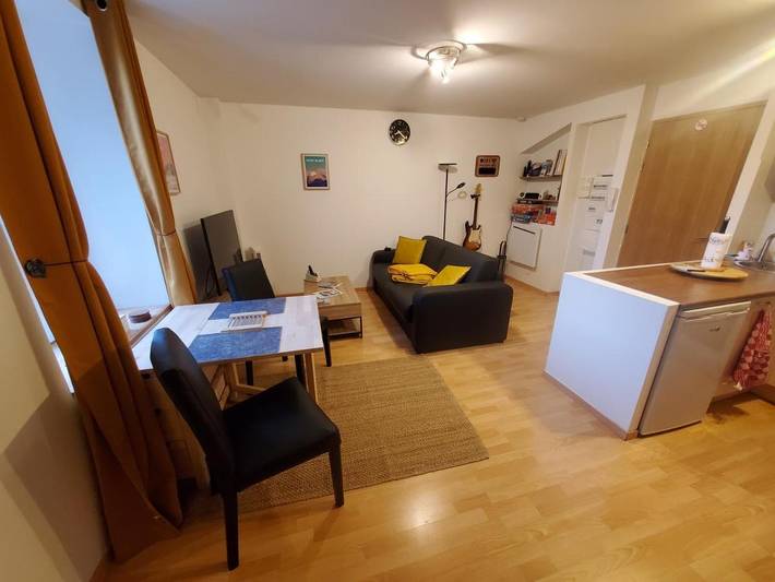 Gîte pour 2 personnes, avec vue et terrasse à Thoiry (Ain) - 4