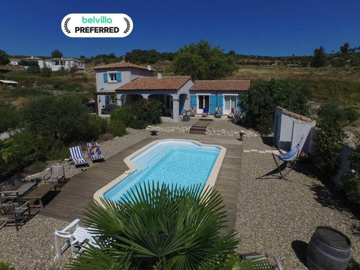 Location de vacances pour 8 personnes, avec piscine et jardin, animaux acceptés à Félines-Minervois