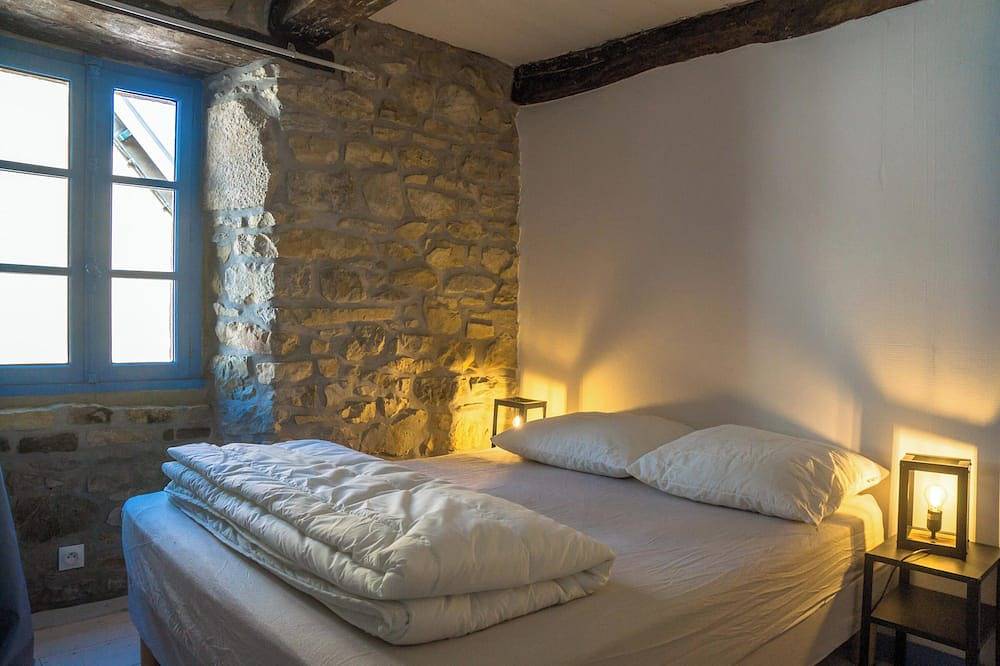 Artists' quarter house in Camaret-sur-Mer, Iroise