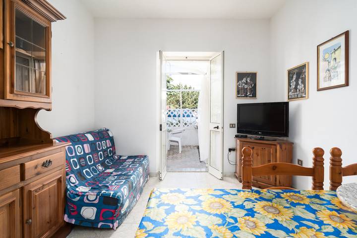 Appartamento intero, Appartamento 'Posada Porto' con terrazza privata in La Caletta, Posada