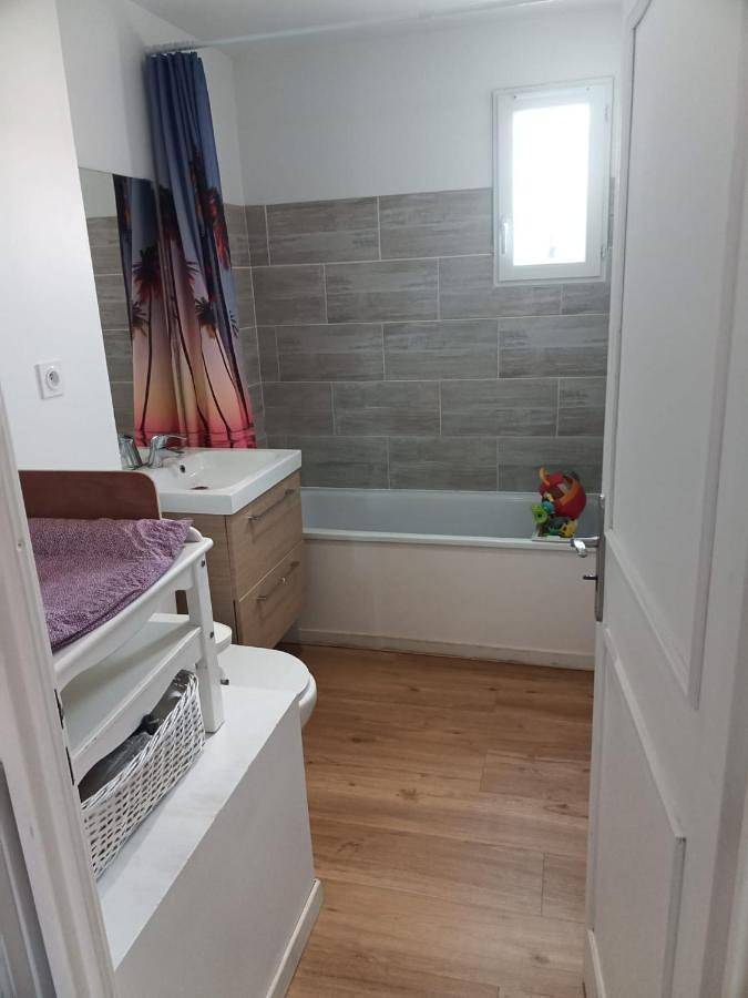 Location de vacances pour 8 personnes, avec piscine et terrasse à Simiane-Collongue - 3