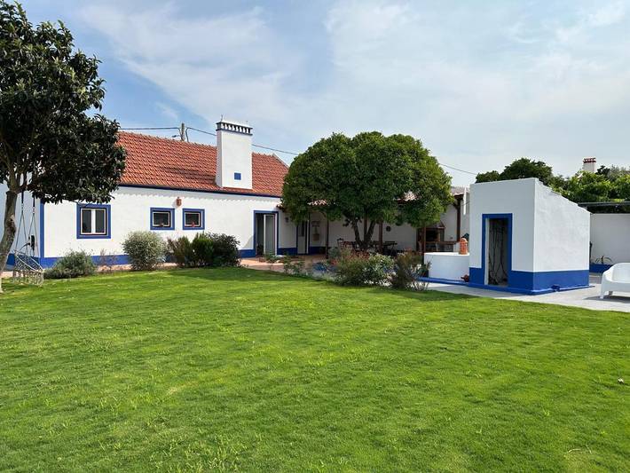 Casa de férias para 7 pessoas, com vista e jardim e ainda piscina em Grândola