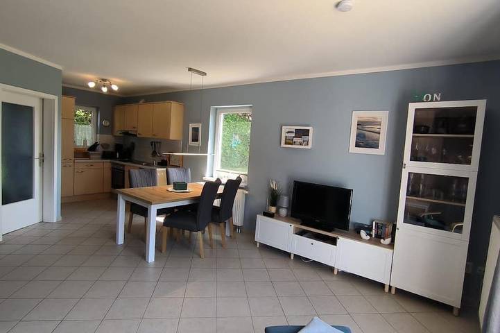 Ferienhaus für 4 Personen, mit Terrasse und Garten sowie Pool