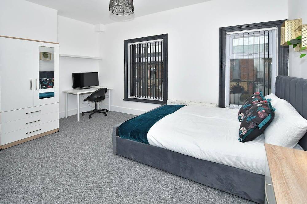 Doppelzimmer-Standard-Gemeinsames Badezimmer-Stadtblick in Crewe, Cheshire East