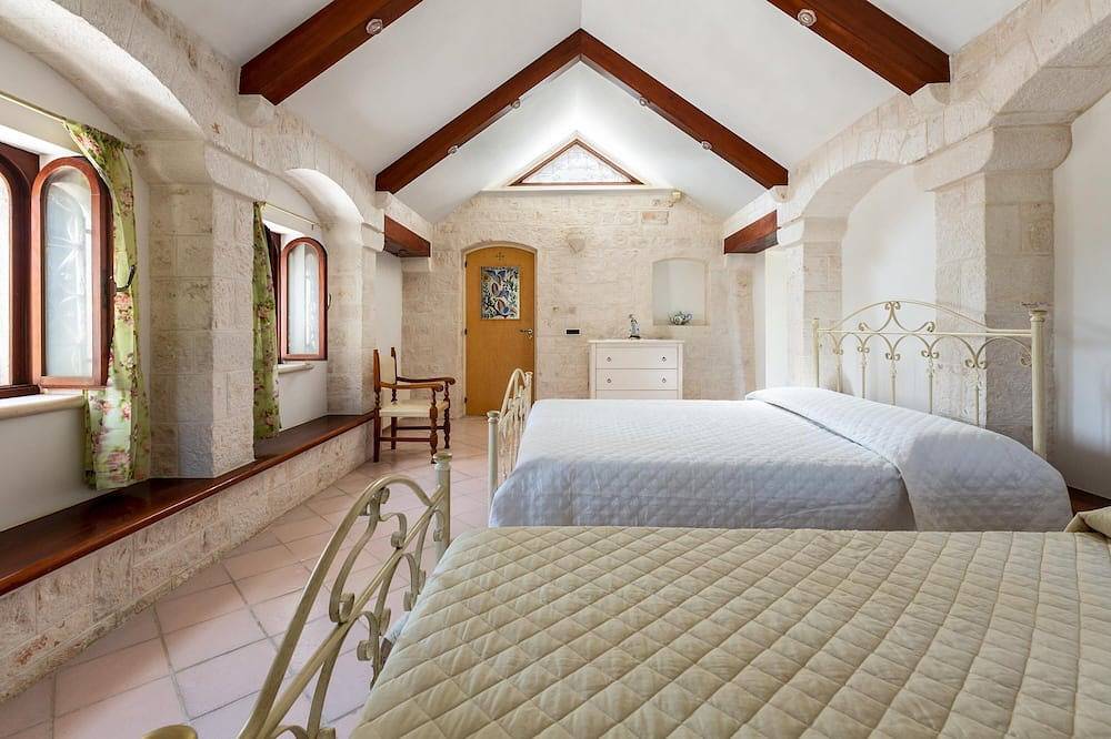 Villa Poggio dei Loti by Barbarhouse in Cisternino, Salento