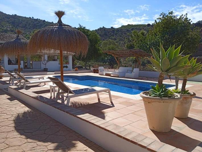 Casa rural para 2 personas, con piscina además de jardín y vistas en Valle del Guadalorce - 3