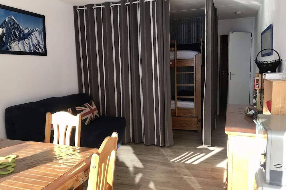 Ganze Wohnung, At 1850 M'Altitude at the foot of the slopes and close to all amenities in La Mongie, Bagnères-de-Bigorre