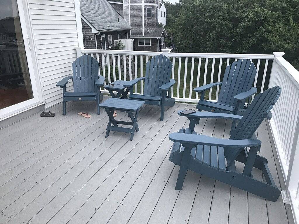 Geräumiges, modernes Narragansett Beach House mit Blick auf das Wasser und großartigen Gästebewertungen! in Narragansett, Washington County (RI)
