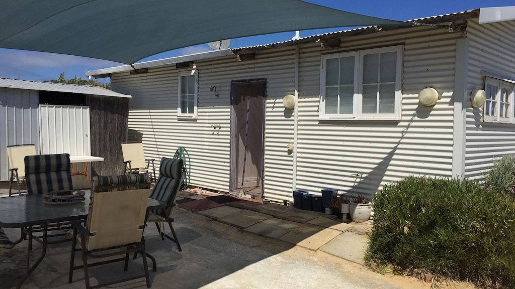 Helle Strandhütte in Leeman, Western Australia