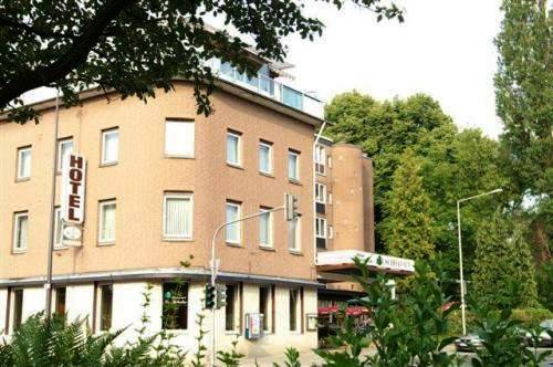 Hotel voor 10 personen, with sauna and tuin as well as terras, met huisdier in Aken