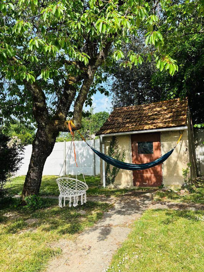 Location de vacances pour 8 personnes, avec Terrasse et Jardin à Veuil - 3