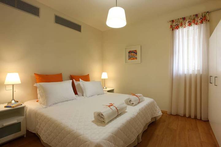 Entire apartment, Elegant/5 Br-5 Ba Apt/Acropolis View/Ideal & Quiet Location/Host present in Central Section of Athens, Athens