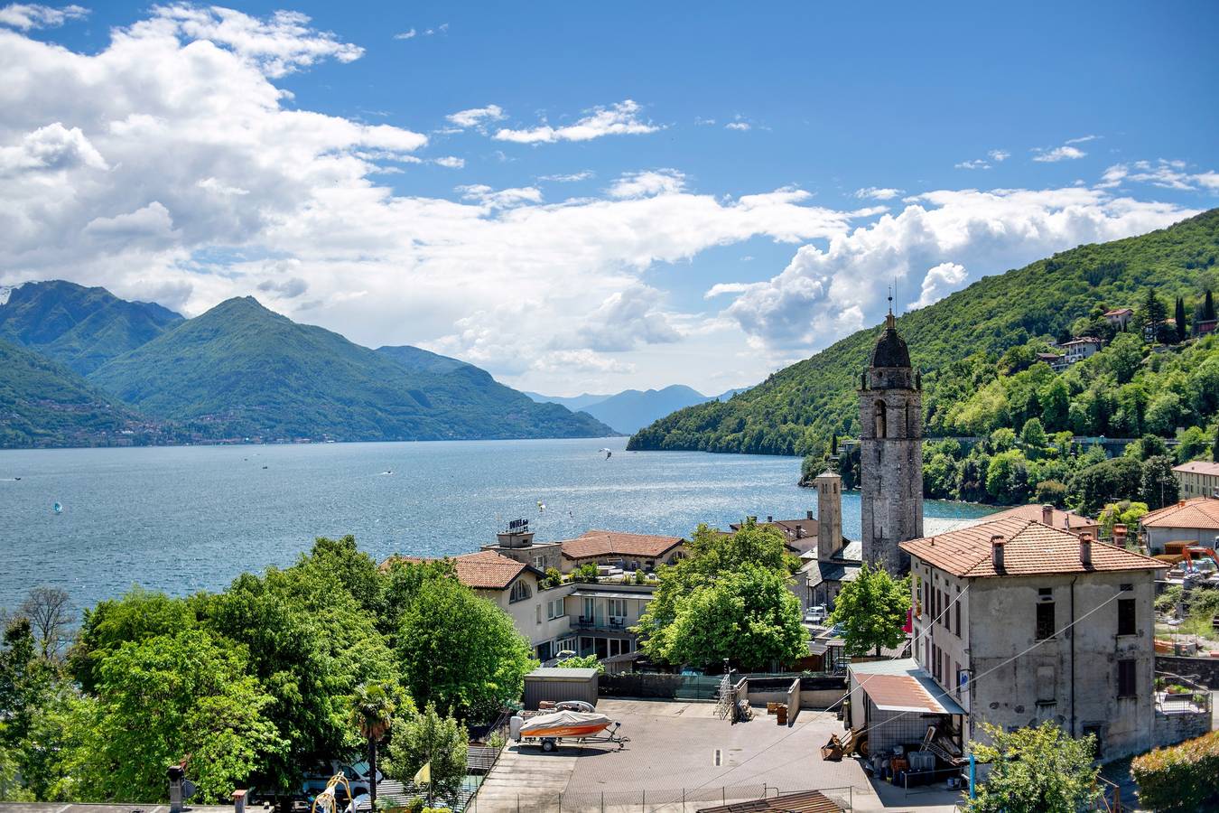 Entire apartment, Apartment 'Casa Vacanza Guattini' with Lake View, Balcony and Wi-Fi in Vignola (Cremia), Comune di Cremia